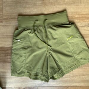 Lululemon hiking shorts. NWOT size 2.